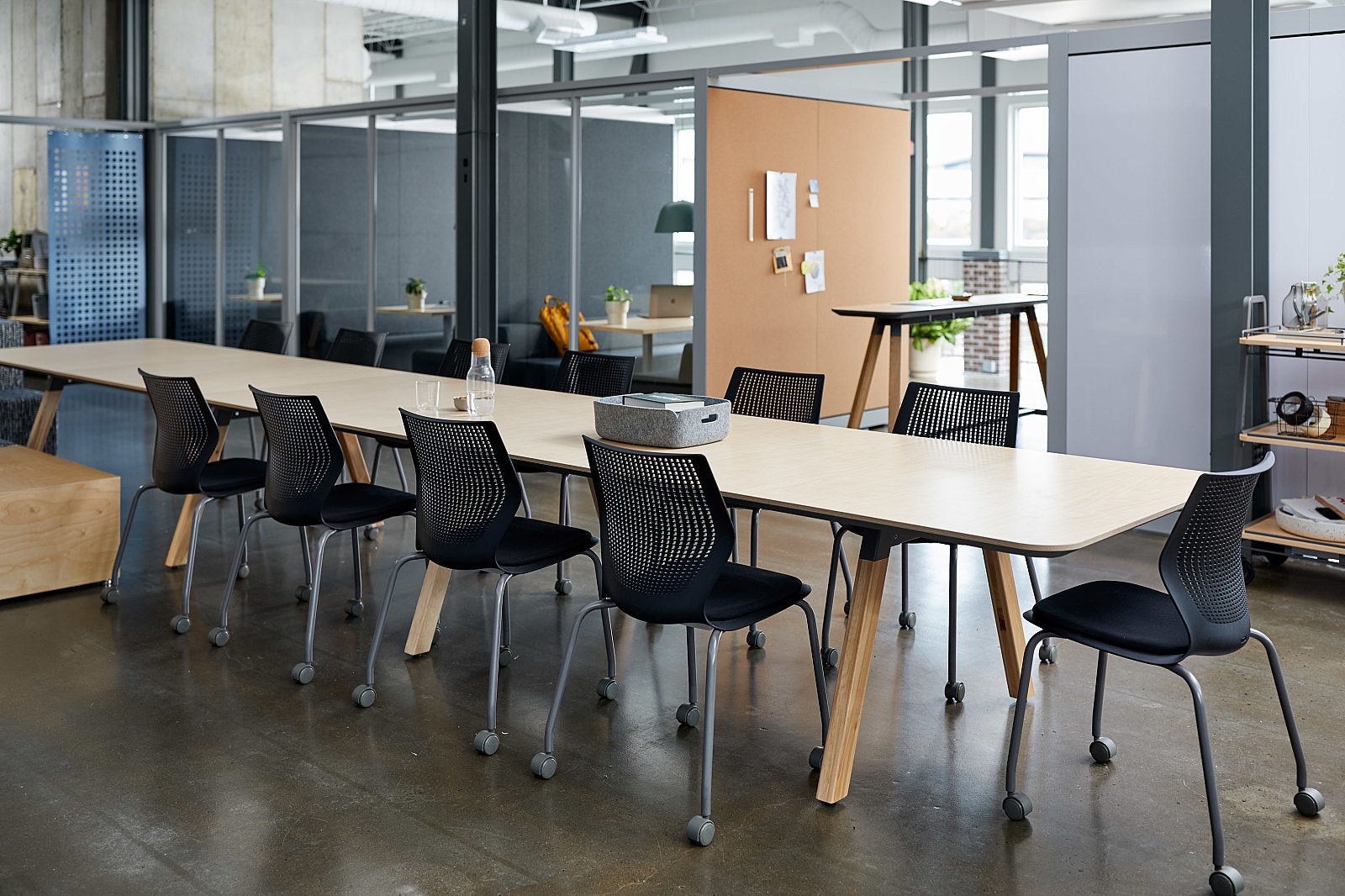 Knoll RU Sawhorse Table 06 environmental