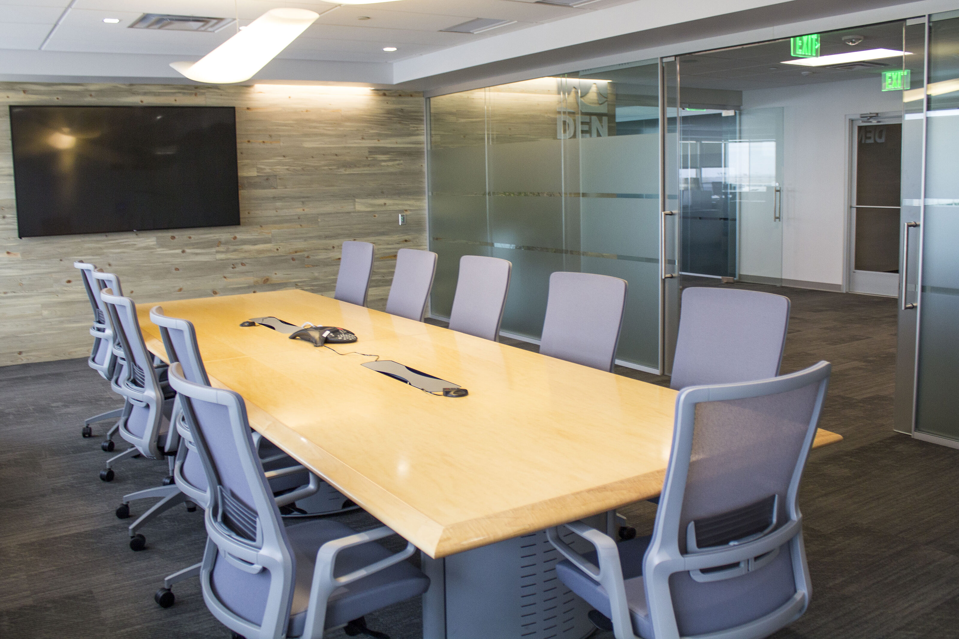 DIA Executive Suite 5
