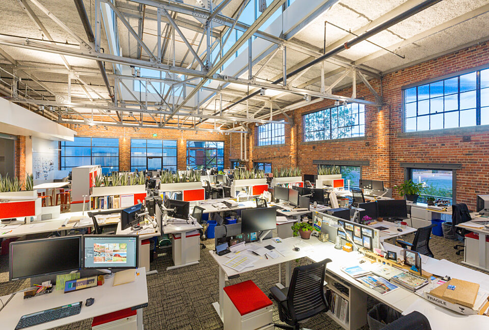 Davis Partnership 2901 Blake St Int 01